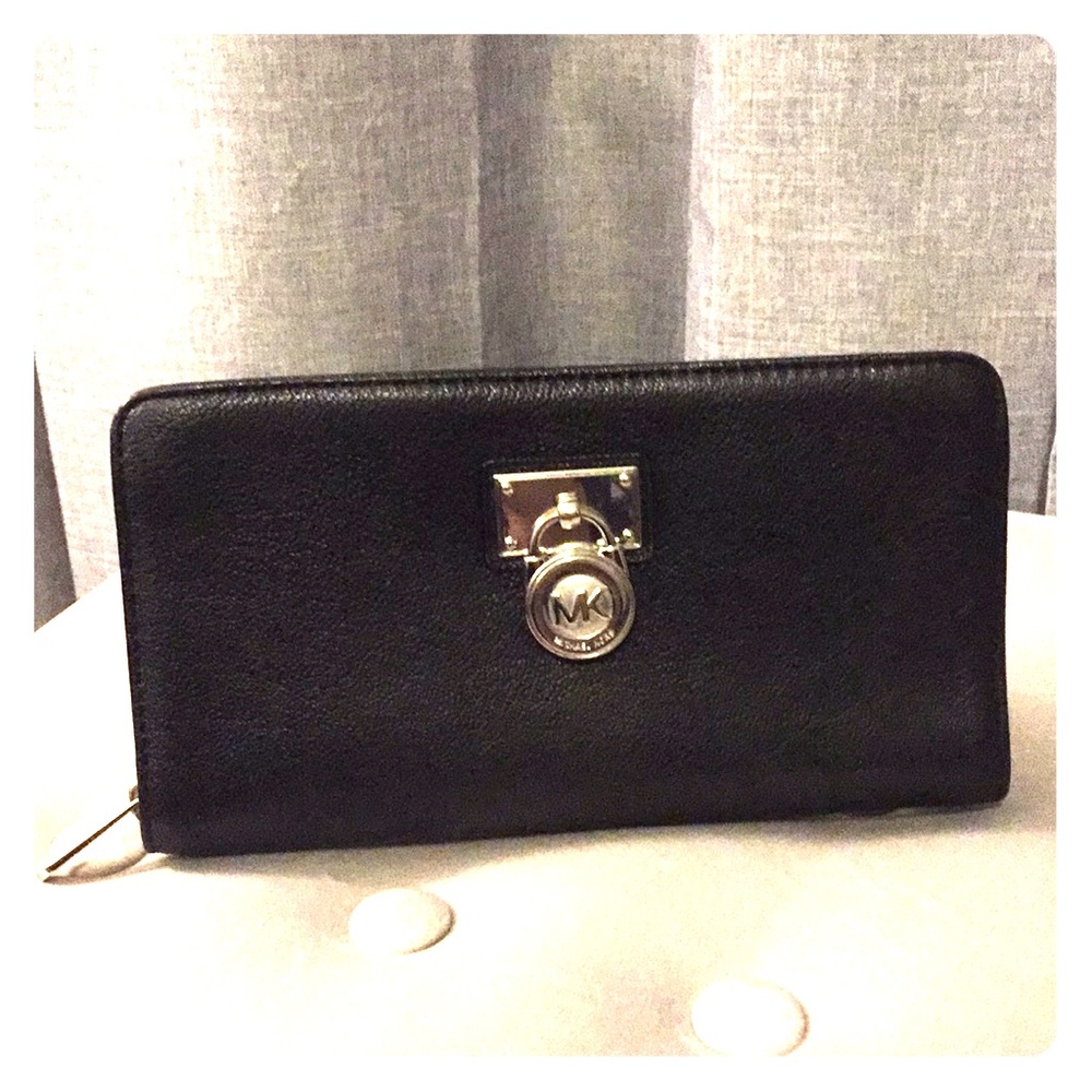GUC Michael Kors wallet
